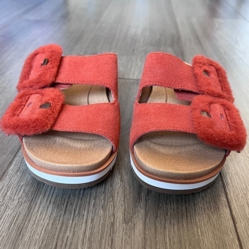 UGG Fluff Indio Flat Sandal In Red Rock Size US 5 - Picture 2 of 12